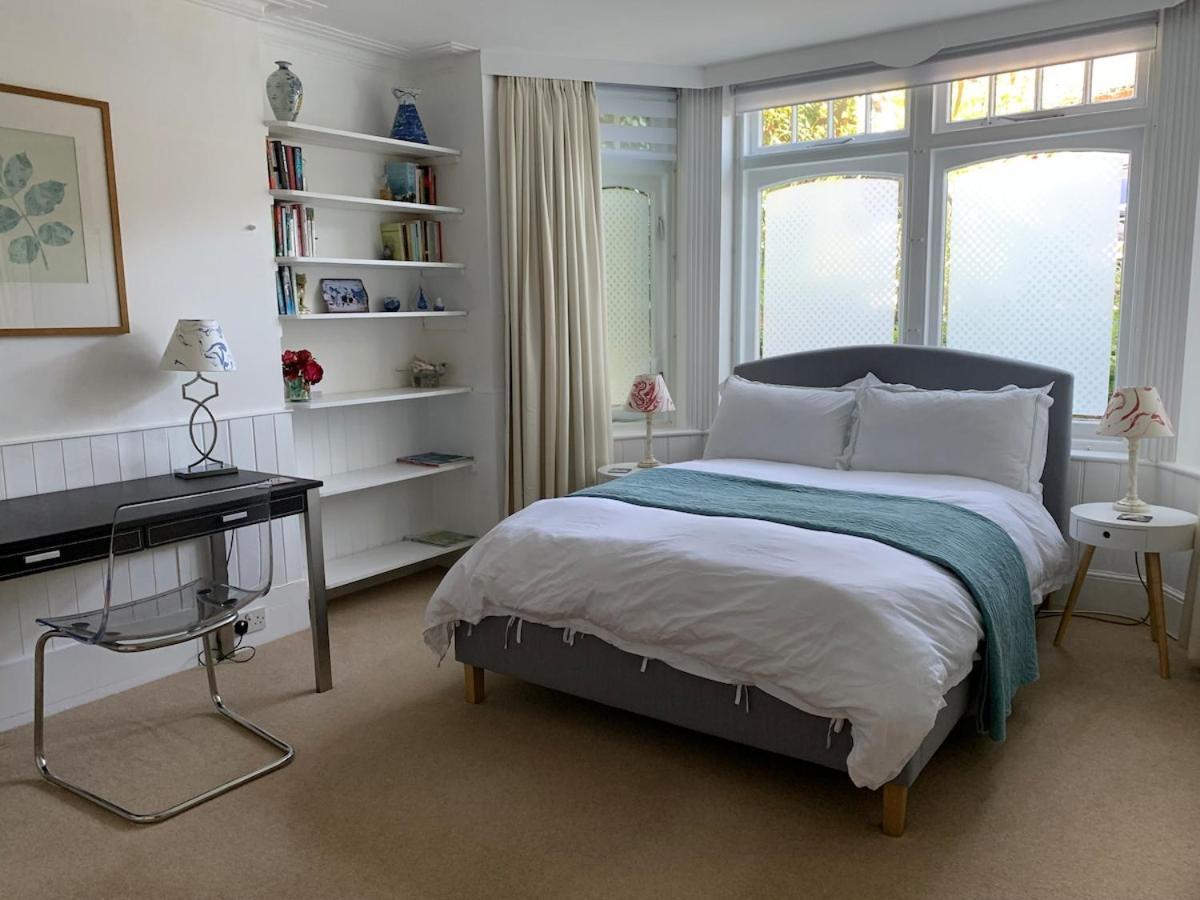 Spacious Comfortable Flat With Free Parking In East Finchley, Muswell Hill & Close To Alexandra Palace Londres Exterior foto
